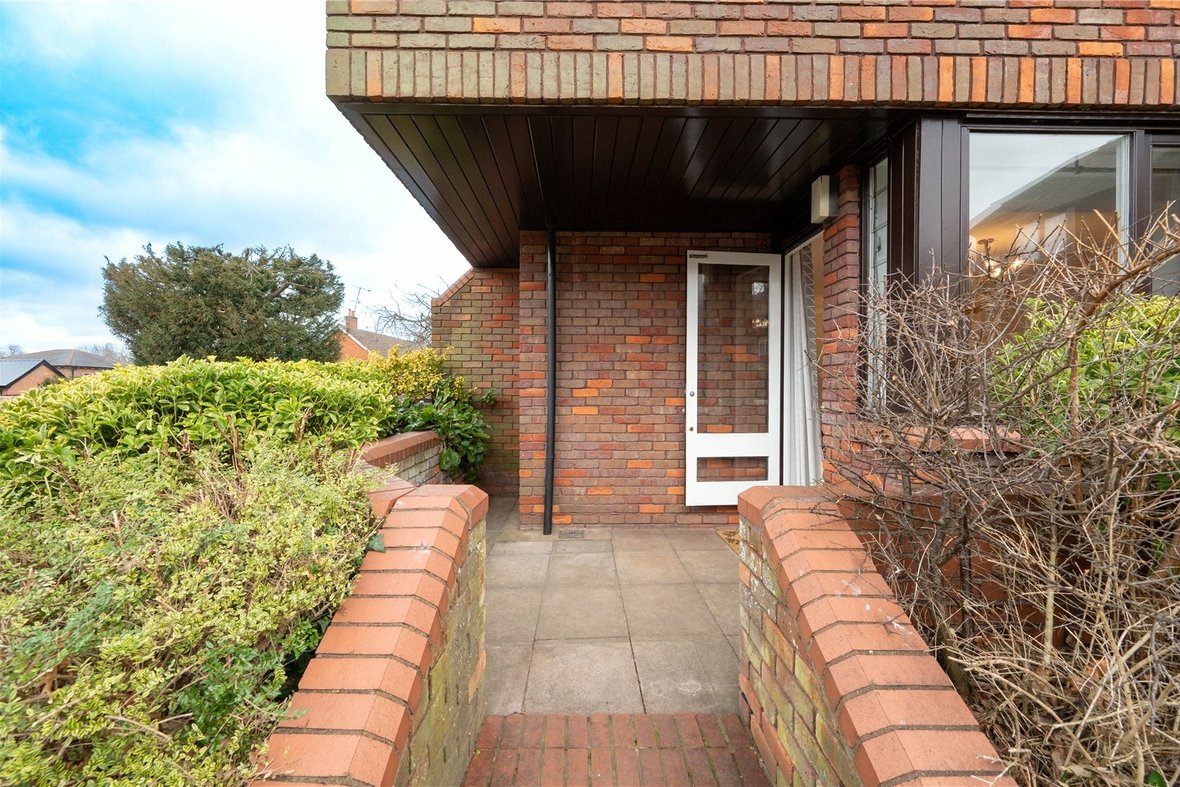 2 Bedroom Apartment LetApartment Let in Tankerfield Place, Romeland Hill, St. Albans - View 6 - Collinson Hall