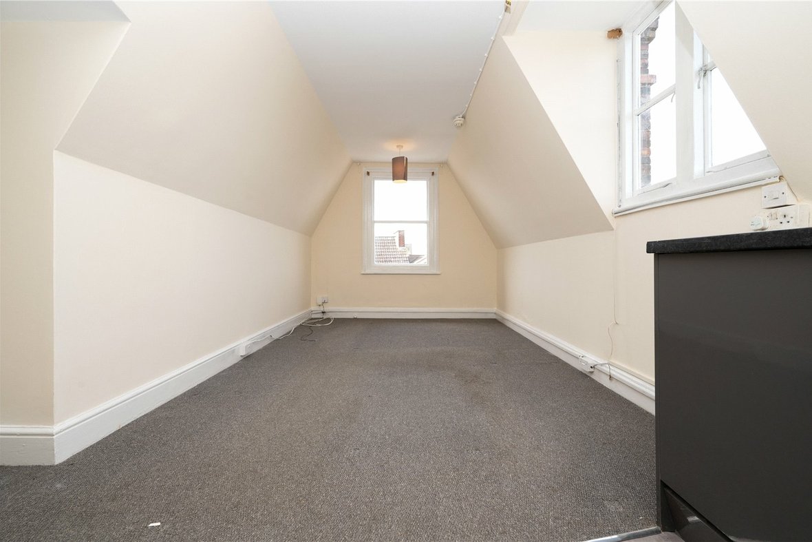 Apartment Let Agreed in Britton Avenue, St. Albans, Hertfordshire - View 3 - Collinson Hall