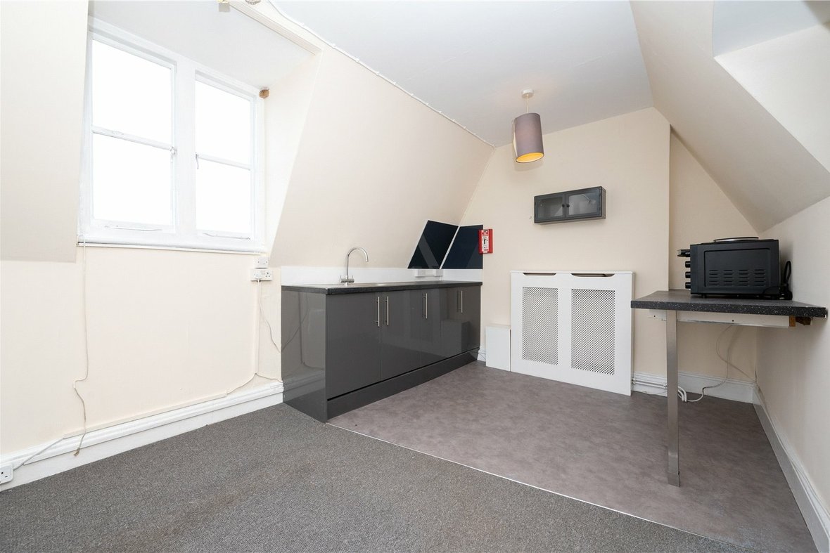 Apartment Let Agreed in Britton Avenue, St. Albans, Hertfordshire - View 2 - Collinson Hall