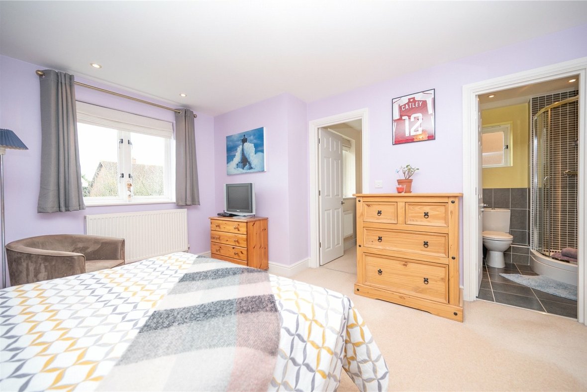 4 Bedroom House For Sale in Rosedene End, Watford Road, St. Albans, Hertfordshire - View 20 - Collinson Hall