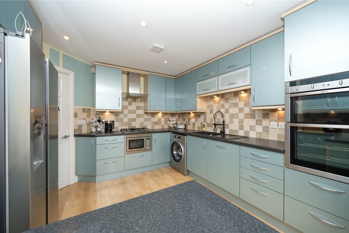 4 Bedroom House For Sale in Rosedene End, Watford Road, St. Albans, Hertfordshire - View 3 - Collinson Hall