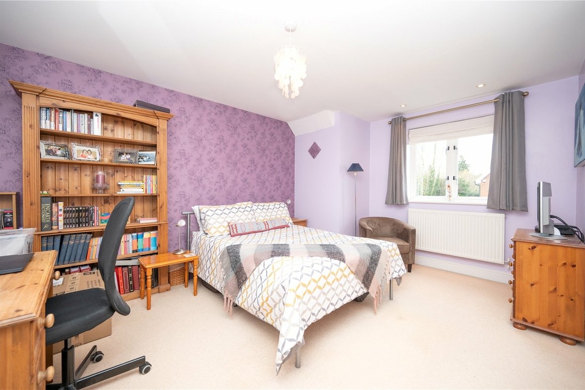4 Bedroom House For Sale in Rosedene End, Watford Road, St. Albans, Hertfordshire - View 7 - Collinson Hall