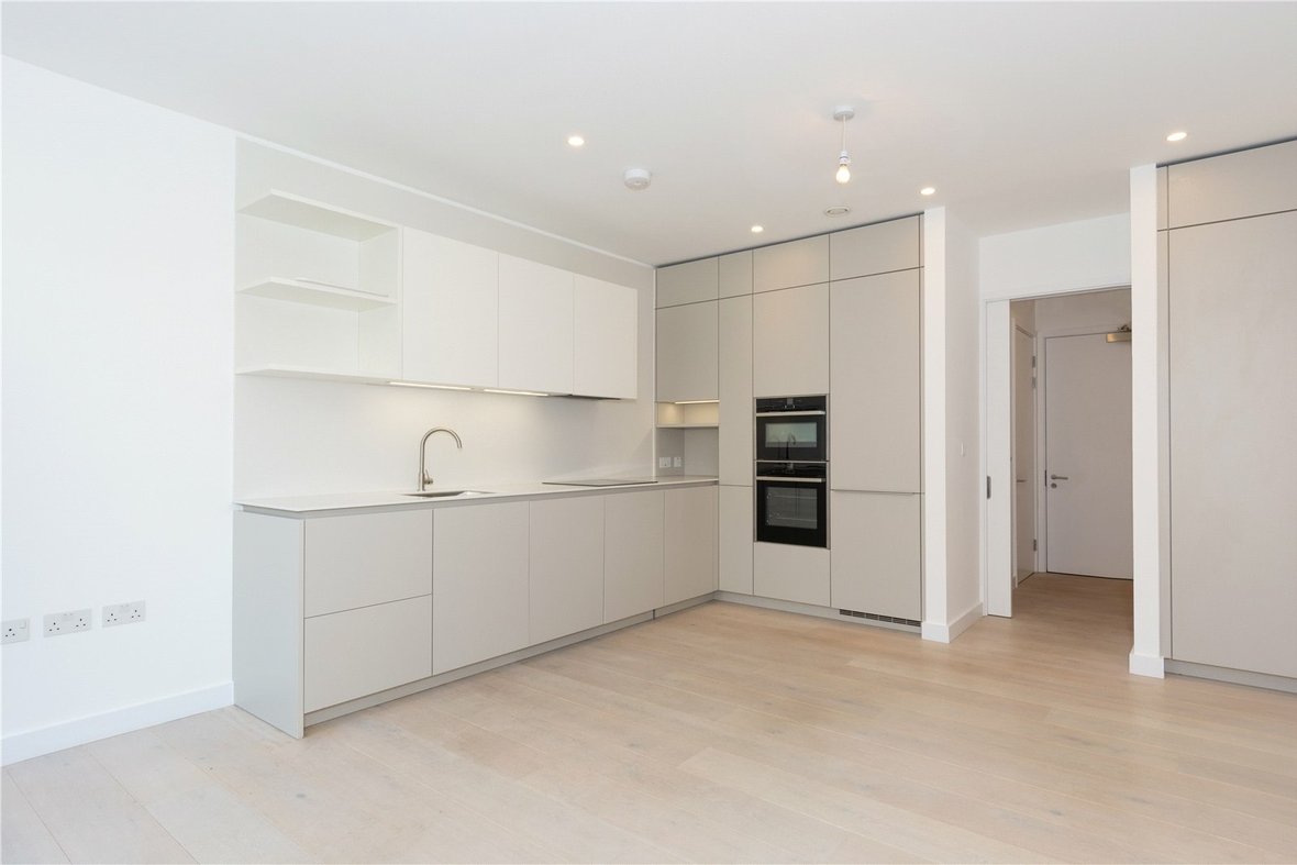 4 Bedroom House Sold Subject to Contract in Gabriel Square, St. Albans, Hertfordshire - View 3 - Collinson Hall