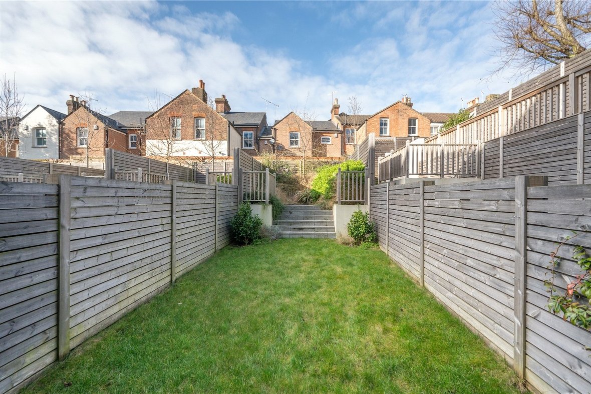 4 Bedroom House Sold Subject to Contract in Gabriel Square, St. Albans, Hertfordshire - View 9 - Collinson Hall
