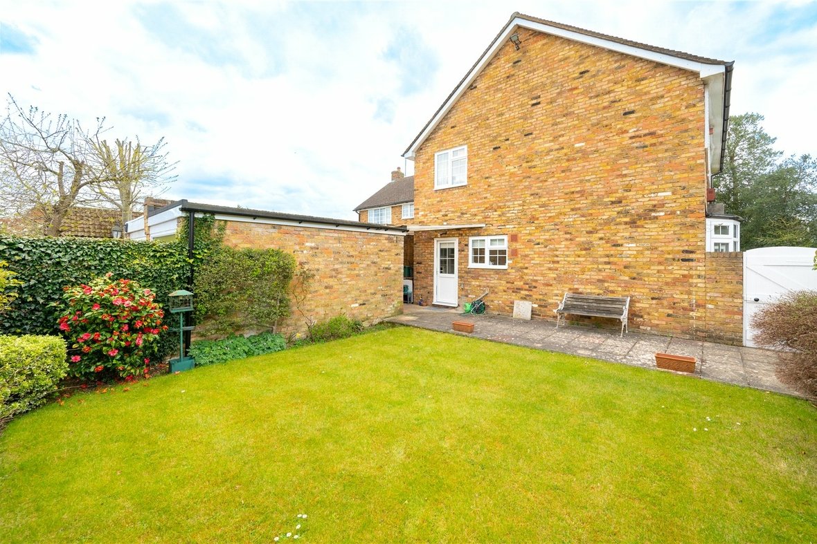4 Bedroom House New Instruction in Park Street Lane, Park Street, St. Albans - View 16 - Collinson Hall