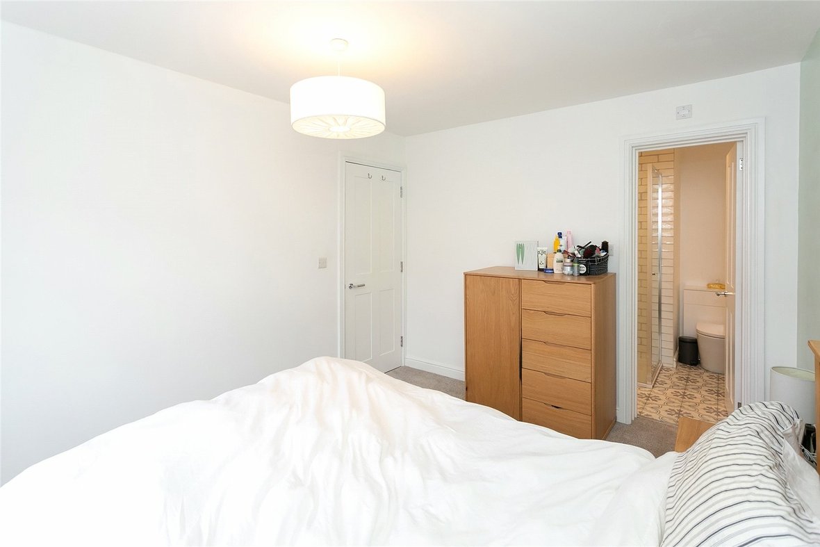 3 Bedroom House Sold Subject to Contract in London Road, St. Albans, Hertfordshire - View 19 - Collinson Hall