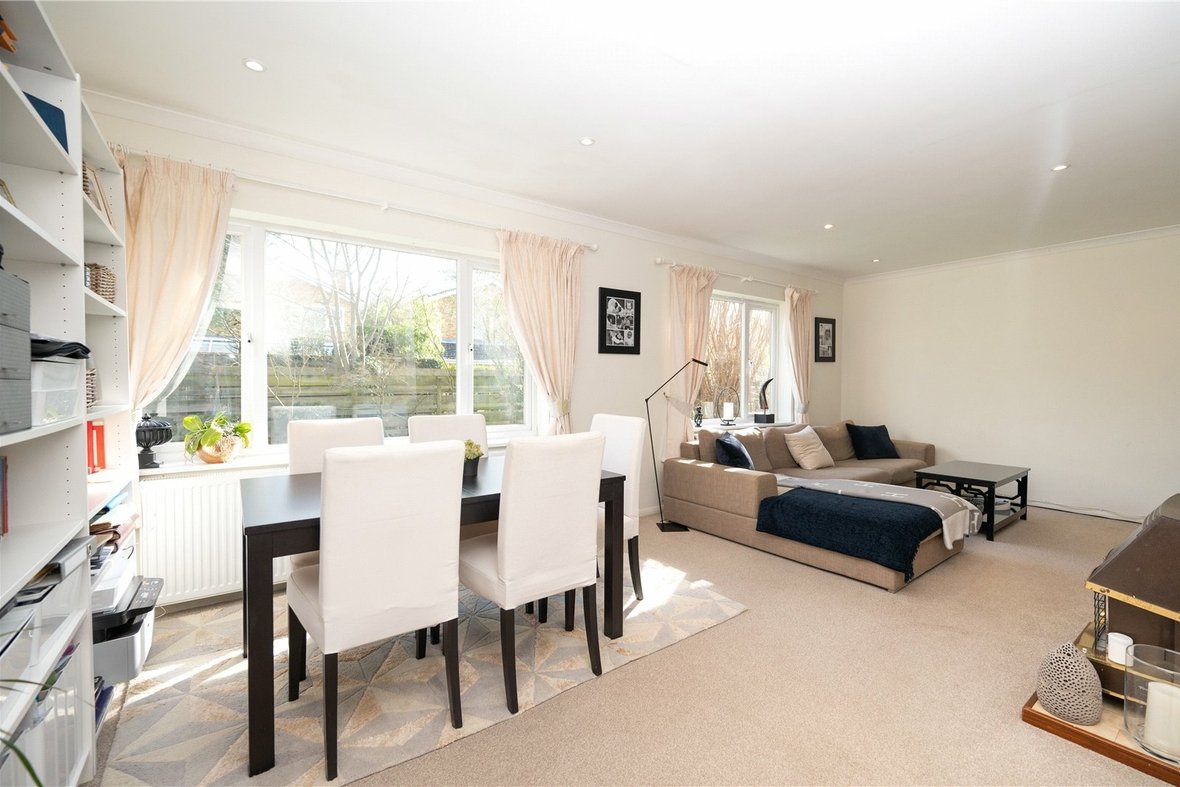 4 Bedroom House Sold Subject to Contract in Dubrae Close, St. Albans, Hertfordshire - View 4 - Collinson Hall