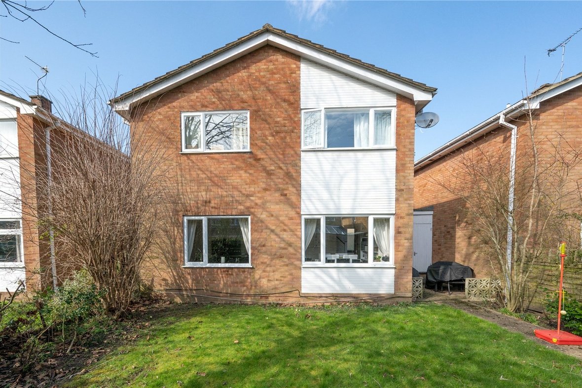 4 Bedroom House Sold Subject to Contract in Dubrae Close, St. Albans, Hertfordshire - View 14 - Collinson Hall