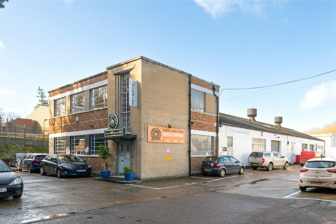 office,industrial To Let in St. Albans Road, Sandridge, St. Albans - View 4 - Collinson Hall