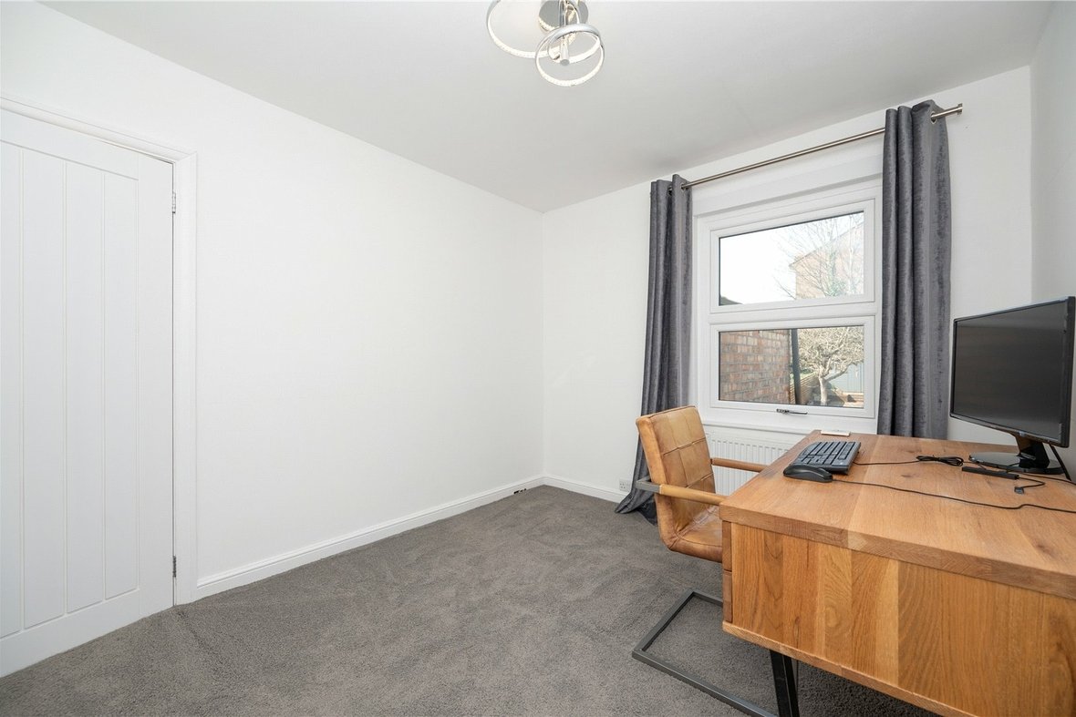 2 Bedroom House Sold Subject to Contract in Lattimore Road, St. Albans, Hertfordshire - View 12 - Collinson Hall