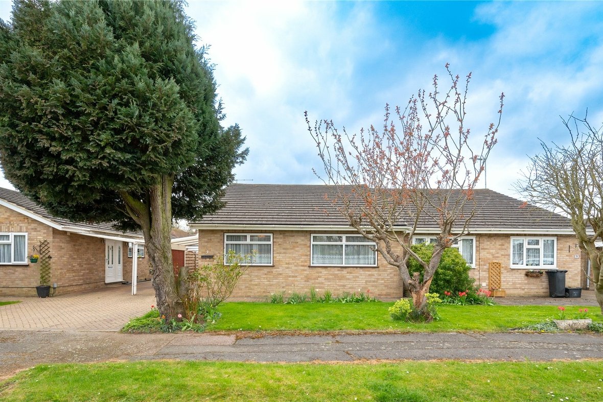 2 Bedroom Bungalow Sold Subject to Contract in Sewell Close, St. Albans, St Albans, Hertfordshire - View 1 - Collinson Hall