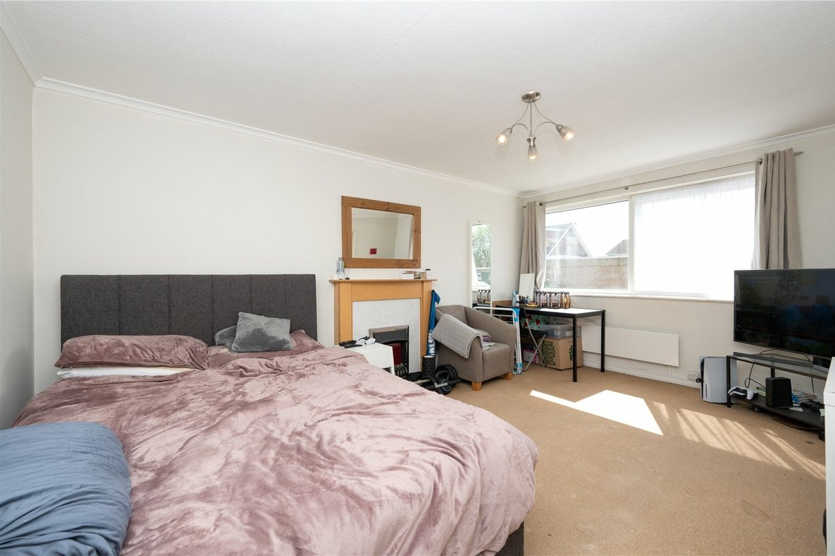 2 Bedroom Apartment Sold Subject to Contract in Cedar Court, St. Albans, Hertfordshire - View 3 - Collinson Hall