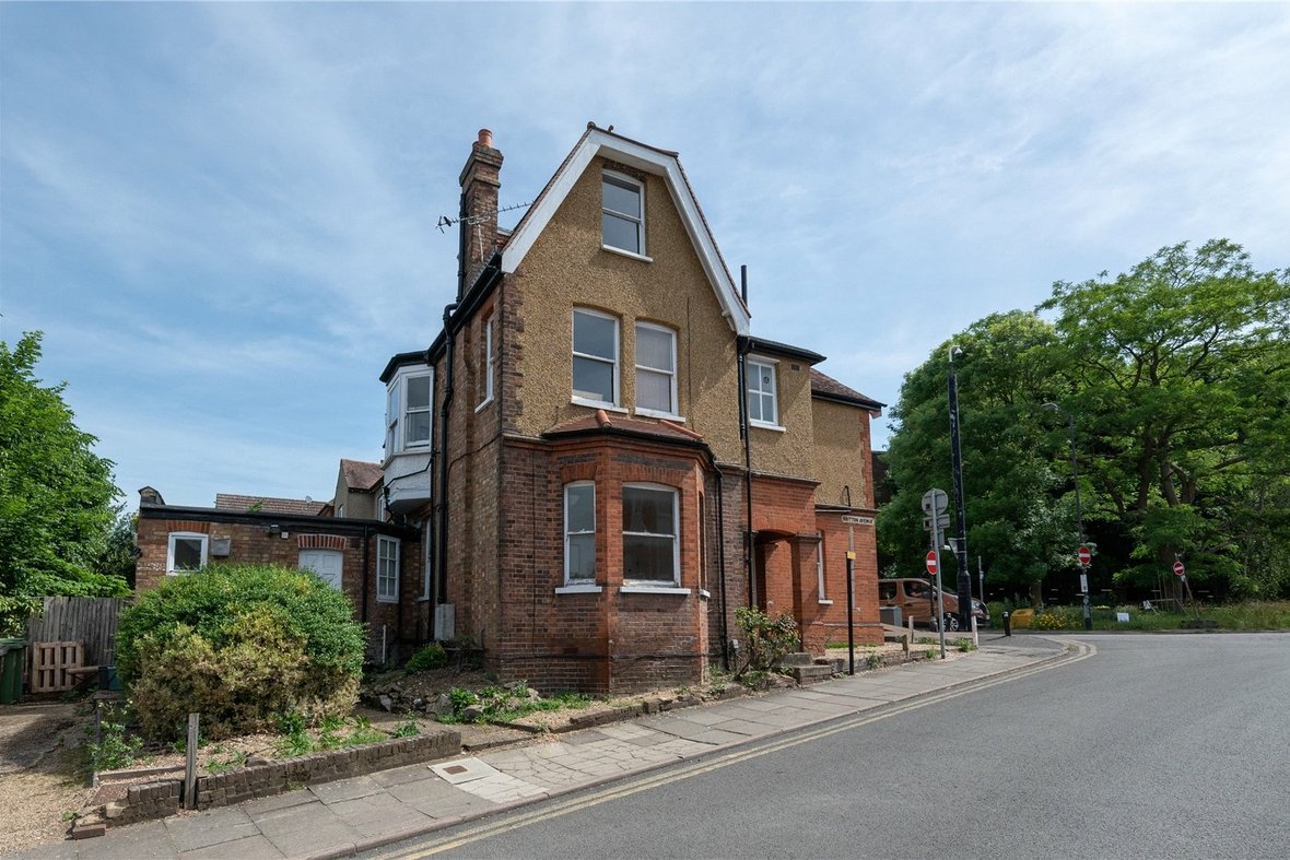 1 Bedroom Apartment Let AgreedApartment Let Agreed in Britton Avenue, St. Albans, Hertfordshire - View 6 - Collinson Hall