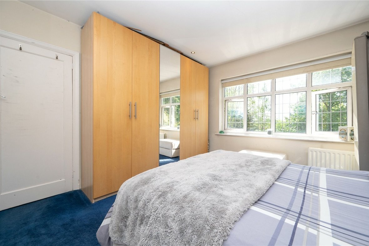 4 Bedroom House For Sale in Nightingale Lane, St. Albans, Hertfordshire - View 20 - Collinson Hall
