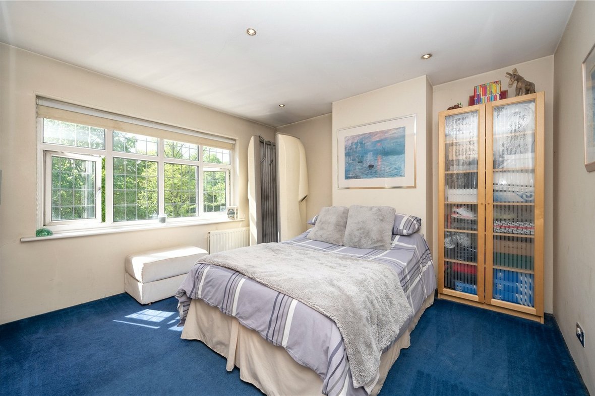 4 Bedroom House New Instruction in Nightingale Lane, St. Albans, Hertfordshire - View 6 - Collinson Hall