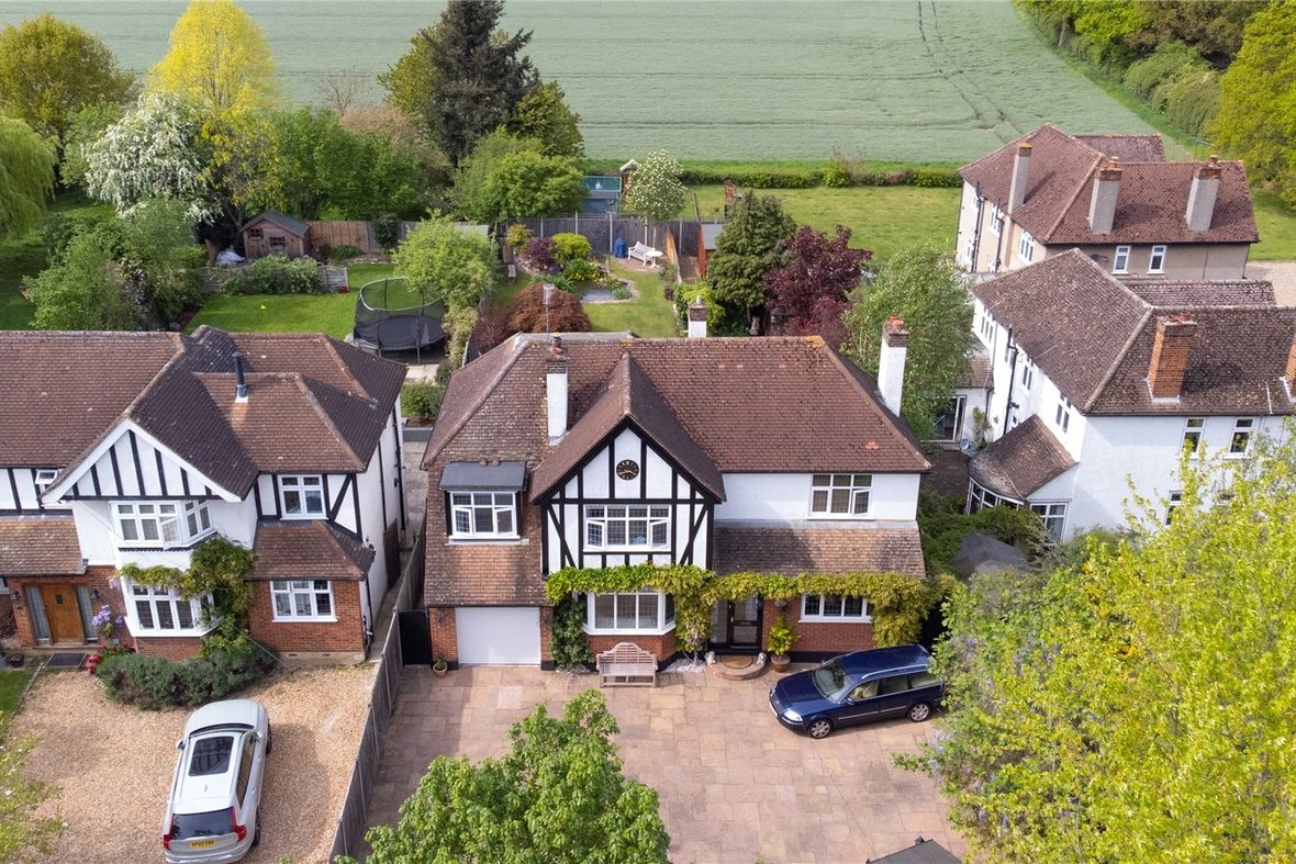 4 Bedroom House For Sale in Nightingale Lane, St. Albans, Hertfordshire - View 30 - Collinson Hall
