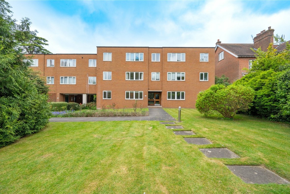 2 Bedroom Apartment Sold Subject to Contract in Hillside Road, St. Albans, Hertfordshire - View 17 - Collinson Hall
