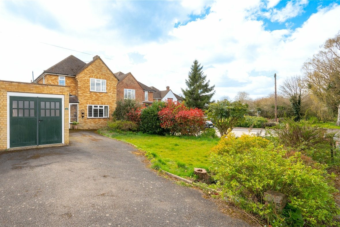 3 Bedroom House Sold Subject to Contract in Cherry Hill, St. Albans, Hertfordshire - View 21 - Collinson Hall