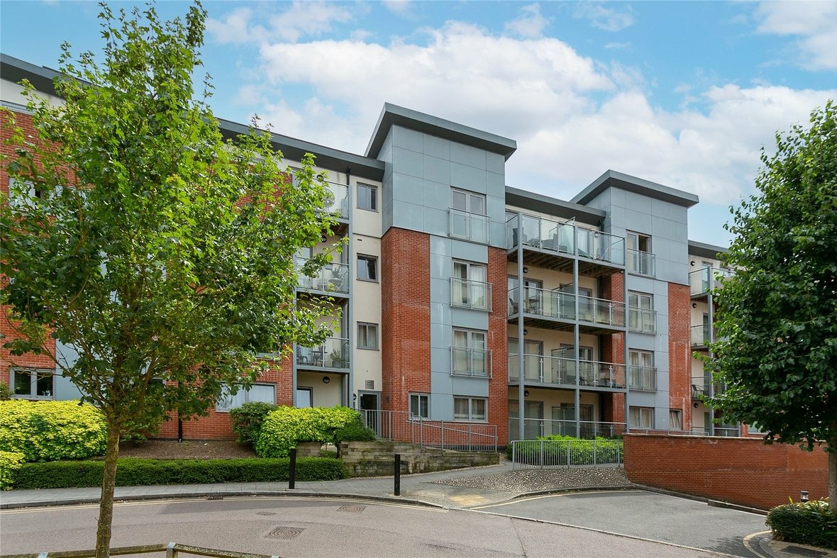 1 Bedroom Apartment New Instruction in Charrington Place, St. Albans, Hertfordshire - View 13 - Collinson Hall