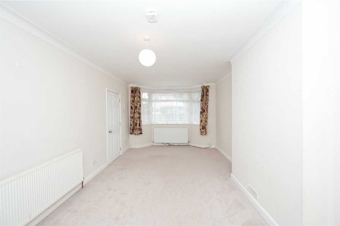 4 Bedroom House LetHouse Let in Oakwood Drive, St. Albans, Hertfordshire - View 12 - Collinson Hall
