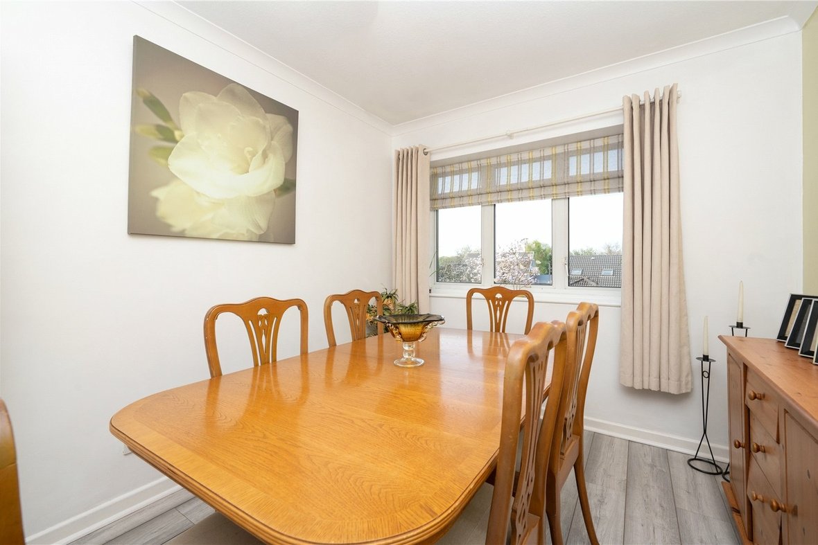 2 Bedroom Apartment,maisonette For Sale in Oakwood Road, Bricket Wood, St. Albans - View 11 - Collinson Hall
