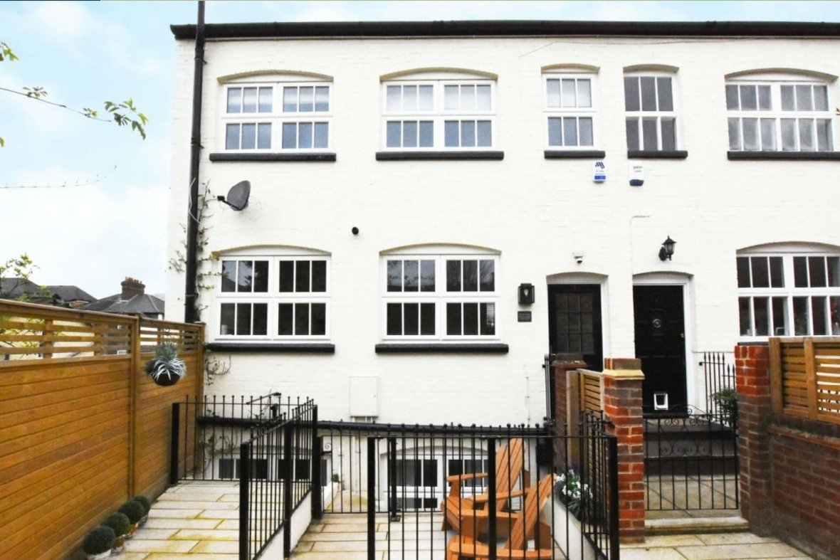 2 Bedroom House Sold Subject to Contract in Windsor Mews, 94 Victoria Street, St. Albans - View 1 - Collinson Hall