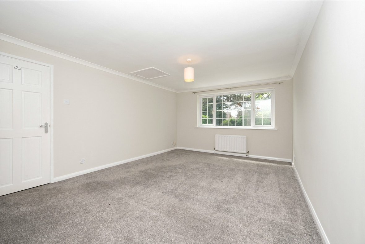 4 Bedroom House Let in The Uplands, Bricket Wood, St. Albans - View 8 - Collinson Hall