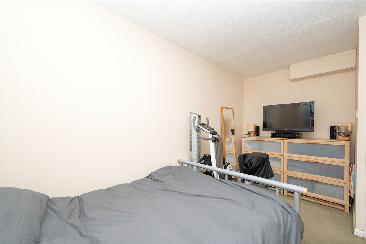 1 Bedroom Apartment Sold Subject to Contract in Faulkner Court, Boundary Road, St Albans - View 9 - Collinson Hall