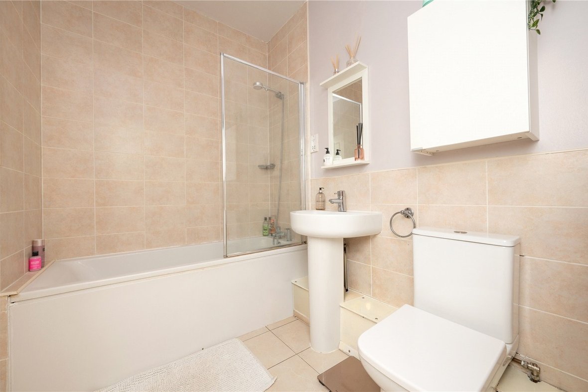 1 Bedroom Apartment LetApartment Let in Avenue Road, St. Albans, Hertfordshire - View 5 - Collinson Hall