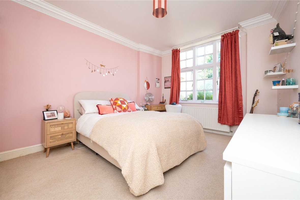 1 Bedroom Apartment LetApartment Let in Avenue Road, St. Albans, Hertfordshire - View 4 - Collinson Hall