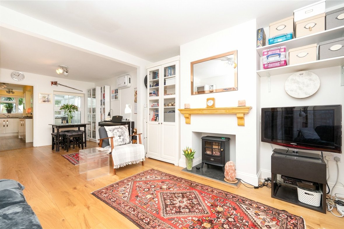2 Bedroom House For Sale in Boundary Road, St. Albans, Hertfordshire - View 4 - Collinson Hall