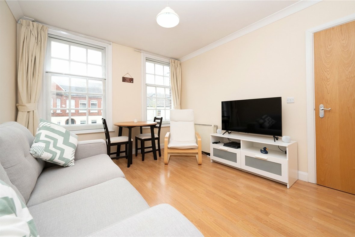 2 Bedroom Apartment Let in Victoria Street, St. Albans, Hertfordshire - View 5 - Collinson Hall