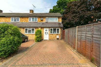 3 Bedroom House New Instruction in St Vincent Drive, St. Albans, Hertfordshire - Collinson Hall