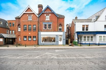 Commercial property Let Agreed in London Road, St. Albans, Hertfordshire - Collinson Hall