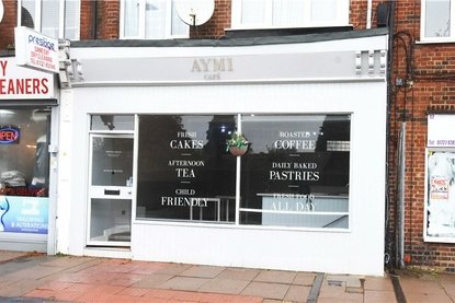 Commercial property Let Agreed in Hatfield Road, St. Albans, Hertfordshire - Collinson Hall