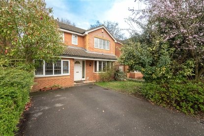 4 Bedroom House New InstructionHouse New Instruction in Wynches Farm Drive, St. Albans - Collinson Hall