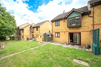 1 Bedroom Apartment Let AgreedApartment Let Agreed in Grindcobbe, St. Albans, Hertfordshire - Collinson Hall