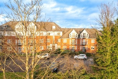 2 Bedroom Apartment To LetApartment To Let in Park View Close, St. Albans, Hertfordshire - Collinson Hall