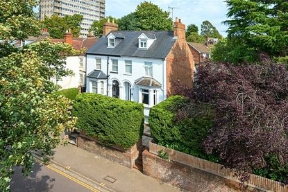 4 Bedroom House New InstructionHouse New Instruction in Alma Road, St. Albans, Hertfordshire - Collinson Hall