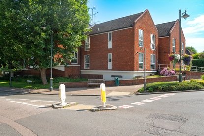 2 Bedroom Maisonette To LetMaisonette To Let in High Street, Wheathampstead, Hertfordshire - Collinson Hall