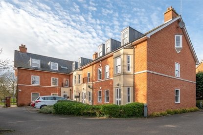 2 Bedroom Apartment New InstructionApartment New Instruction in Holywell Hill, St. Albans, Hertfordshire - Collinson Hall