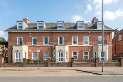 2 Bedroom Apartment Sold Subject to ContractApartment Sold Subject to Contract in Holywell Hill, St. Albans, Hertfordshire - Collinson Hall