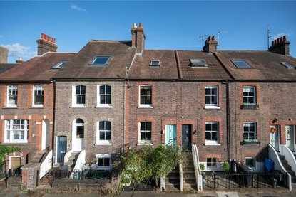 3 Bedroom House For SaleHouse For Sale in Cannon Street, St. Albans, Hertfordshire - Collinson Hall