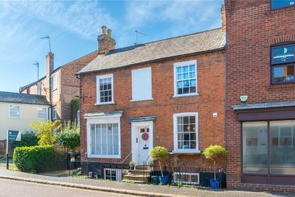 2 Bedroom House For SaleHouse For Sale in Verulam Road, St. Albans, Hertfordshire - Collinson Hall