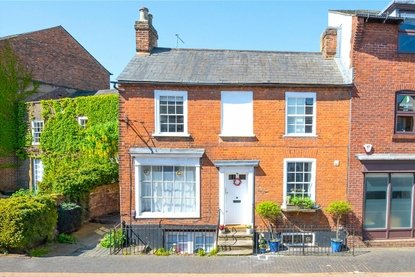 2 Bedroom House For SaleHouse For Sale in Verulam Road, St. Albans, Hertfordshire - Collinson Hall