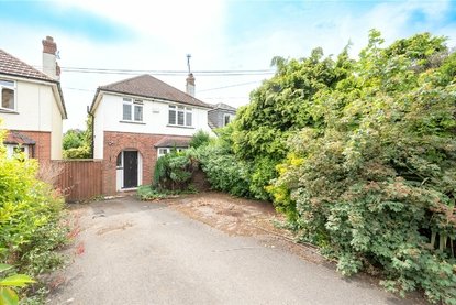 3 Bedroom House For SaleHouse For Sale in Watford Road, St. Albans, Hertfordshire - Collinson Hall