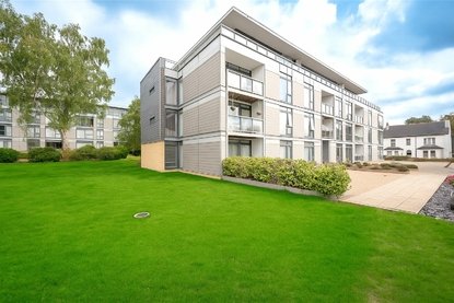2 Bedroom Apartment To LetApartment To Let in Newsom Place, Lemsford Road, St. Albans - Collinson Hall