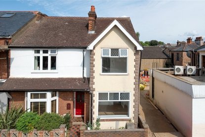 2 Bedroom House LetHouse Let in Sandfield Road, St. Albans, Hertfordshire - Collinson Hall