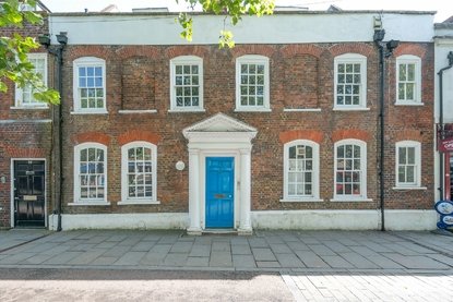 House For Sale in St Peters Street, St. Albans, Hertfordshire - Collinson Hall