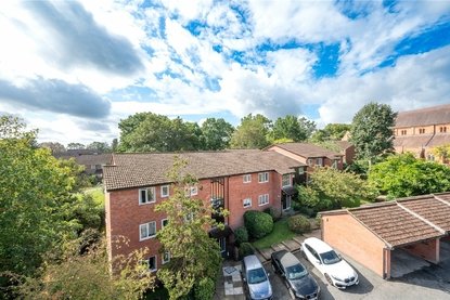1 Bedroom Apartment To LetApartment To Let in Canterbury Court, Battlefield Road, St. Albans - Collinson Hall